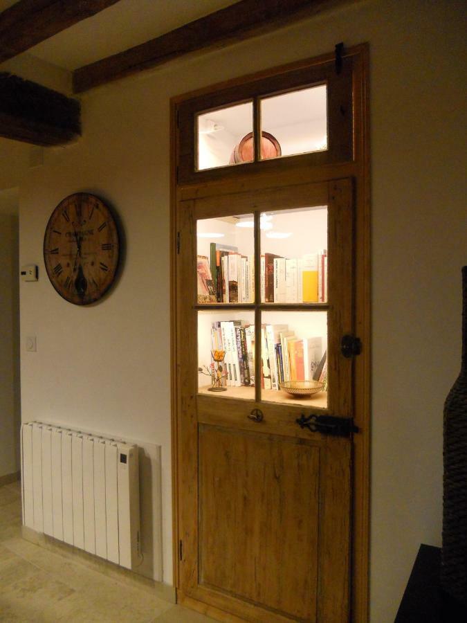 Gite La Nuit Etoilee Chez Champagne Mathelin Mareuil-le-Port Bagian luar foto