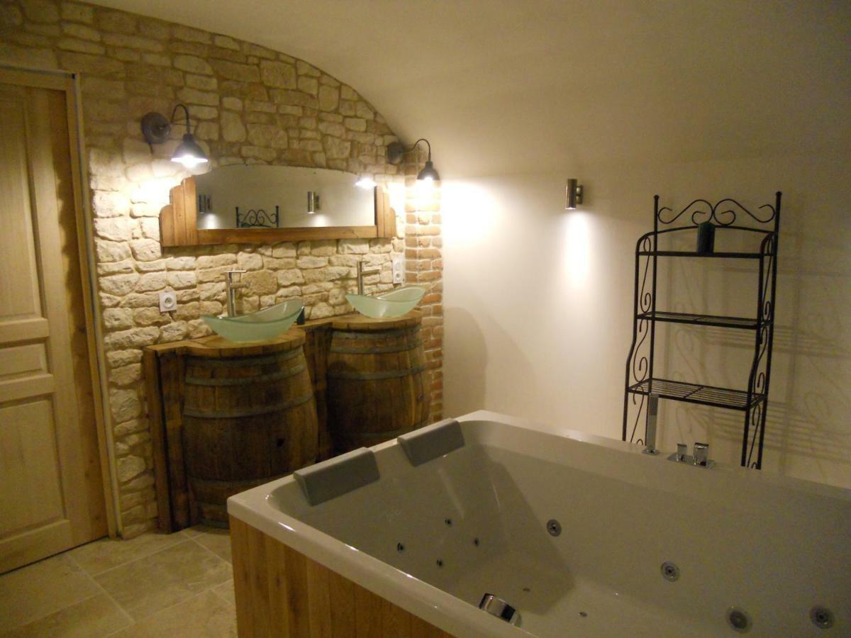 Gite La Nuit Etoilee Chez Champagne Mathelin Mareuil-le-Port Bagian luar foto