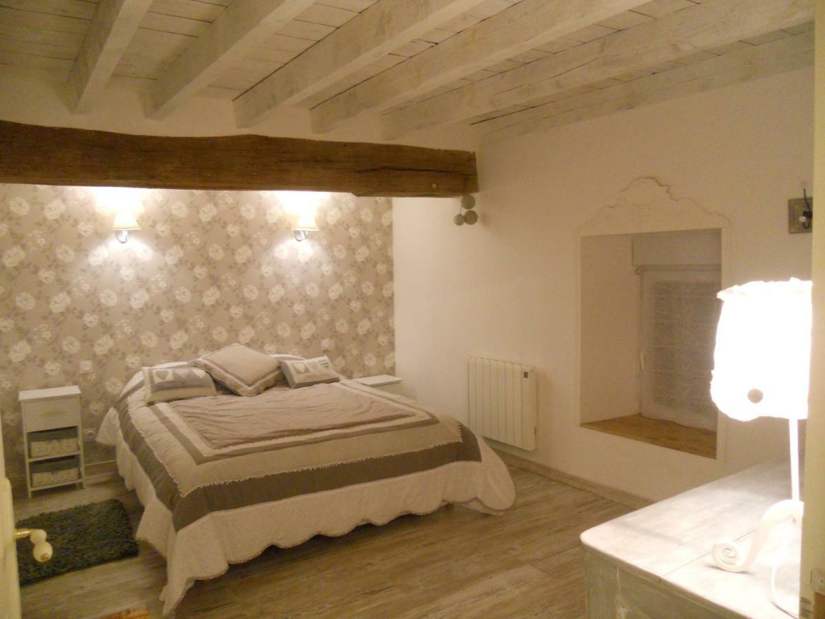 Gite La Nuit Etoilee Chez Champagne Mathelin Mareuil-le-Port Bagian luar foto
