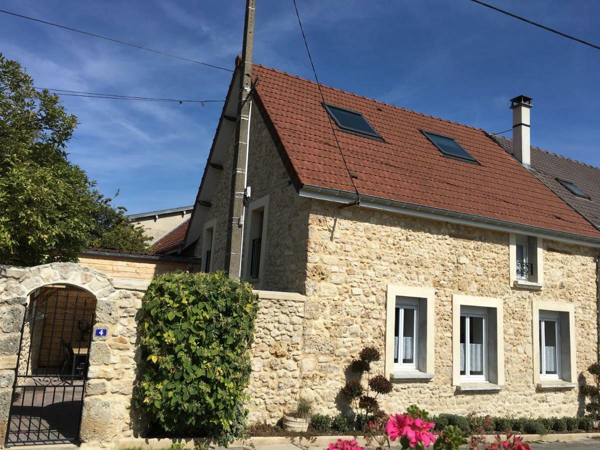 Gite La Nuit Etoilee Chez Champagne Mathelin Mareuil-le-Port Bagian luar foto